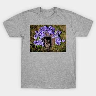 George the mouse in a log pile house - Spring flowers blue bells T-Shirt